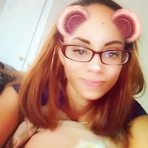 Meet your Posher, Monique